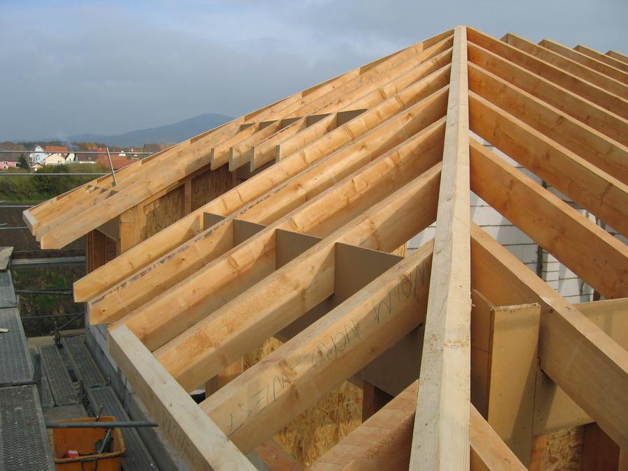 Dachkonstruktion aus Holz